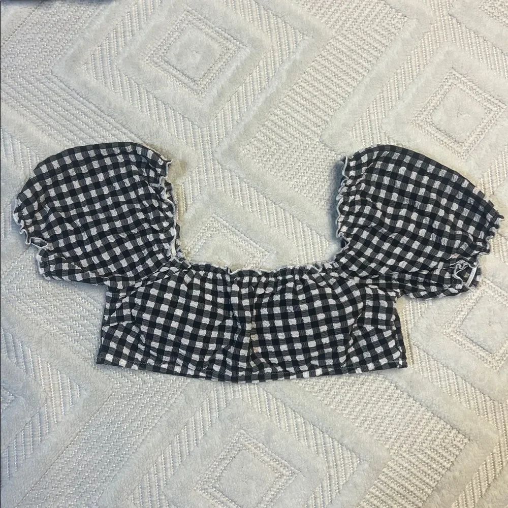 AERIE - Black and White Checkered Puff Sleeve Swim Top
